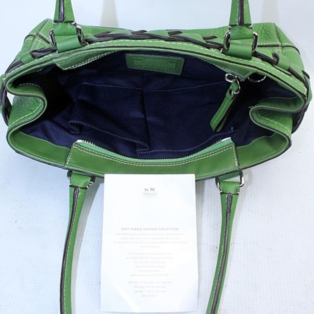 Coach Hampton Tassel Green Pebble Leather Purse - Picture 2 of 3